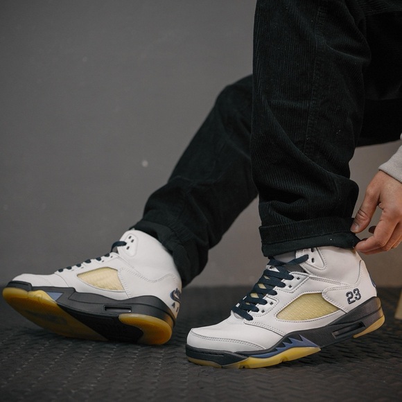 Deadstock - Air Jordan 5 x A Ma Maniére “Dawn” 2023 release - Picture 9 of 10